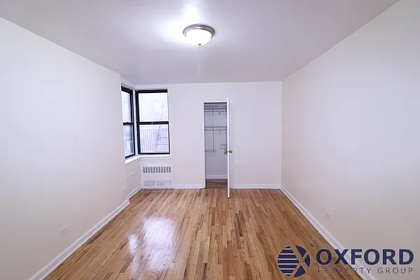 Rented by Oxford Property Group | media 9