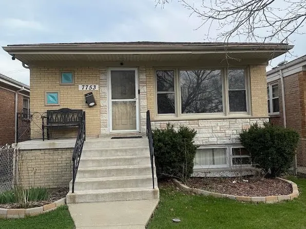 7753 W Forest Preserve Ave, Chicago, IL 60634