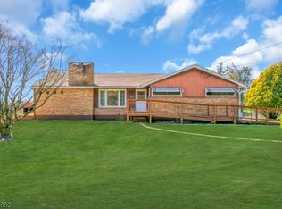 42 Horseshoe Bend Rd, Frenchtown, NJ 08825