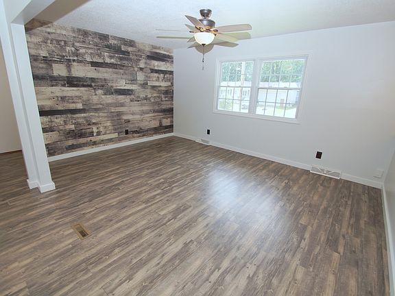 2nd image of 1203 Calvin St