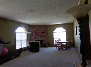 11780 Willow Ridge Ct, South Lyon, MI 48178