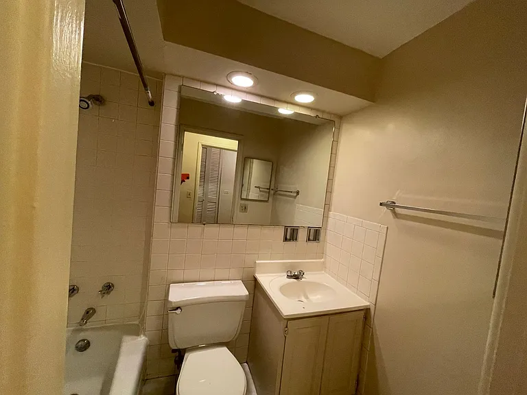 Lakeview Living! — Photo 36
