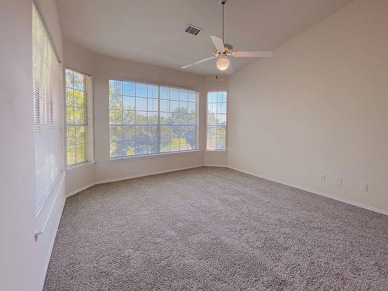 Turnberry Isle Apartment Homes — Photo 8