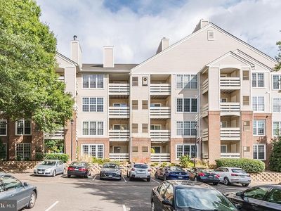 240 S Reynolds St APT 410, Alexandria, VA, 22304