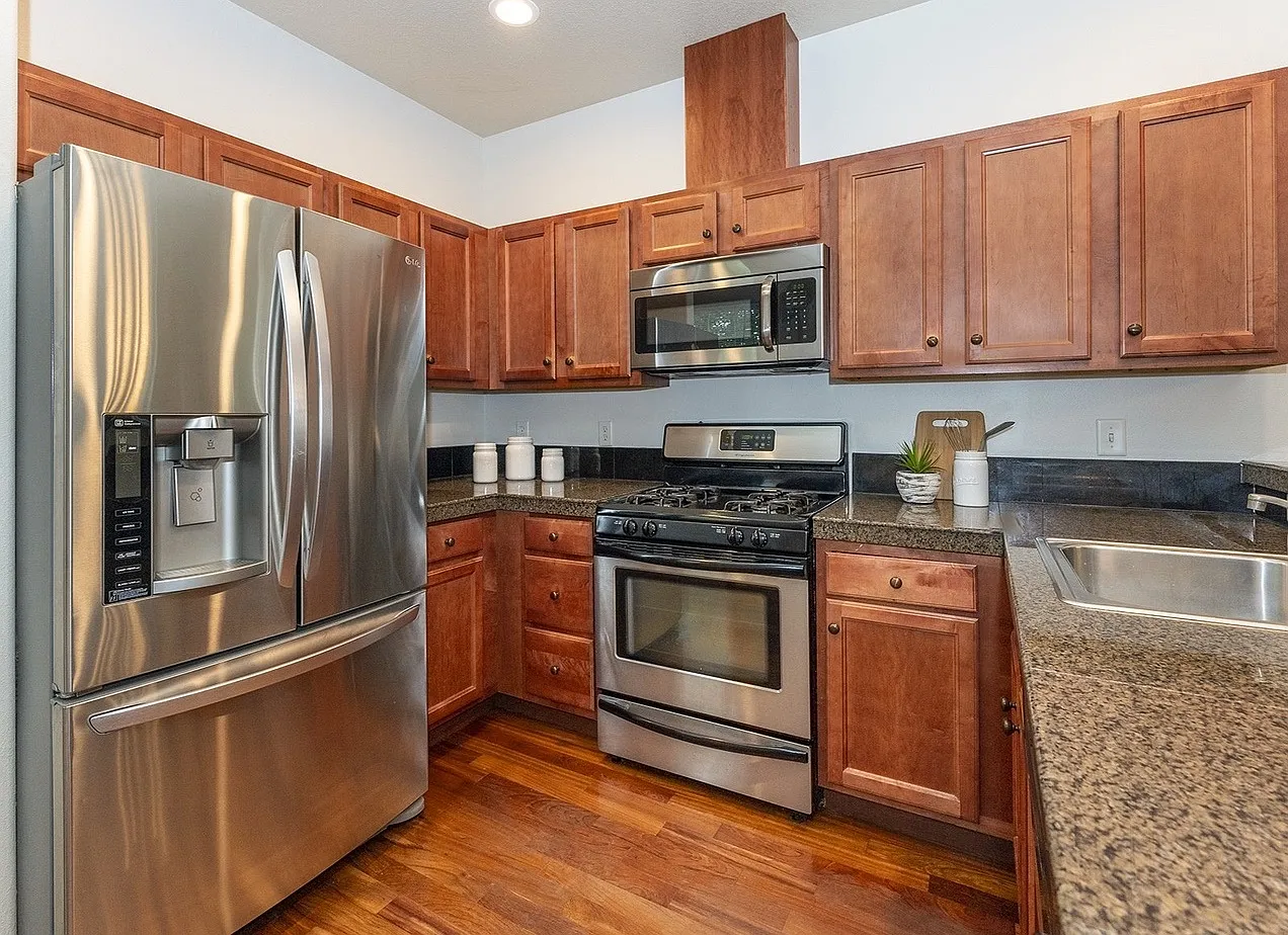 2503 N Willis Blvd — Photo 3