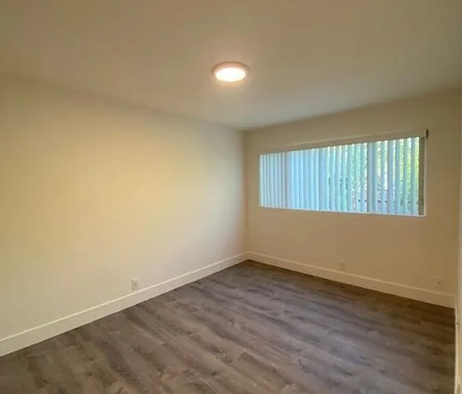 2221 Parker St — Photo 10