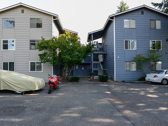 2nd image of 3302 I St NE APT A104
