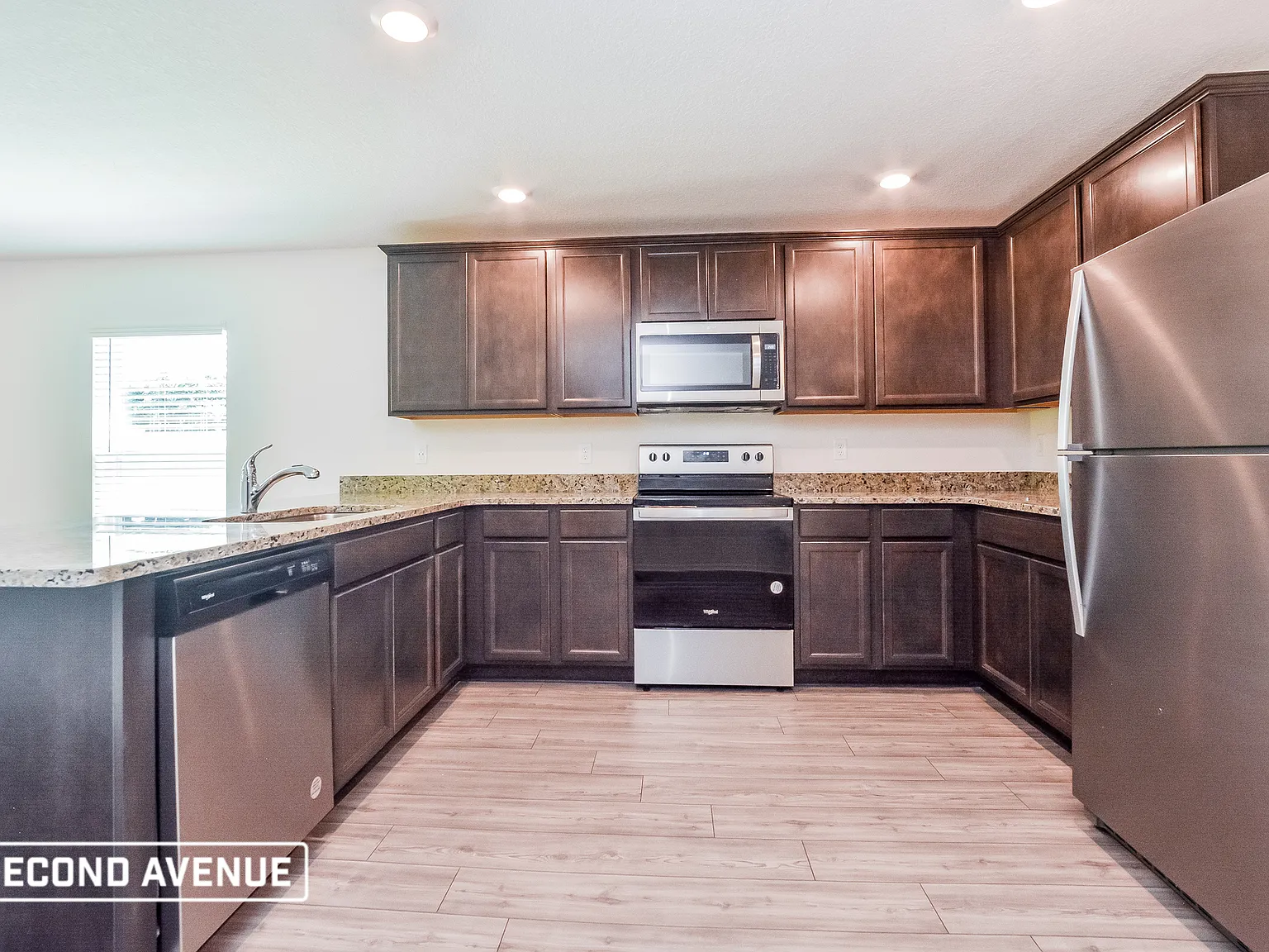 4 bed, 2.0 bath, 1857 sqft, $2,774 — Photo 2
