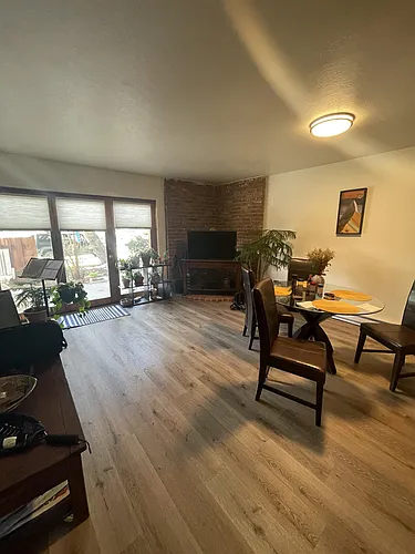 1611 W Koch St #30-1 Photo 1