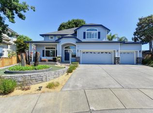 1222 Hummingbird Ct, Rohnert Park, CA 94928