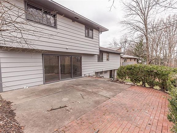 2nd image of 844 Wellmon St