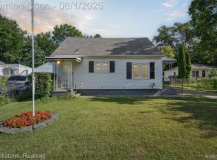 224 W Chicago Ave, Pontiac, MI