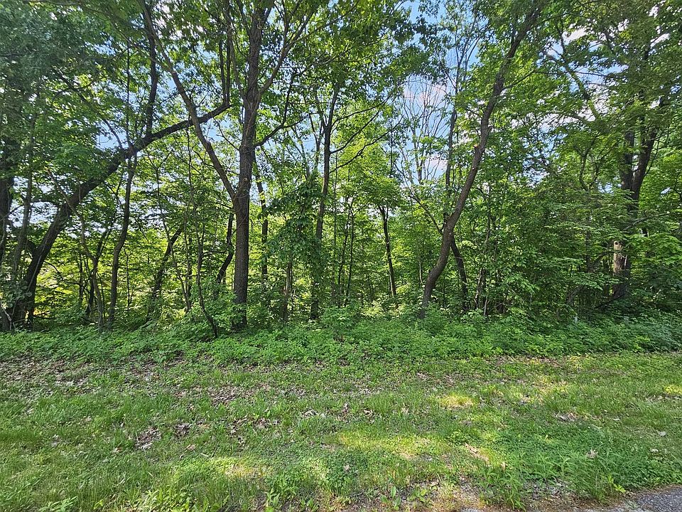 1st image of 3 Haven Ln