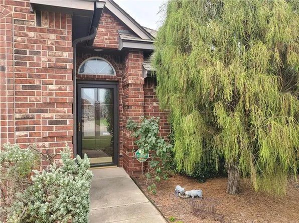 7429 NW 132nd St, Oklahoma City, OK 73142