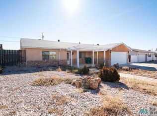 809 Kingman Ave, Grants, NM 87020