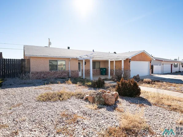 809 Kingman Ave, Grants, NM 87020