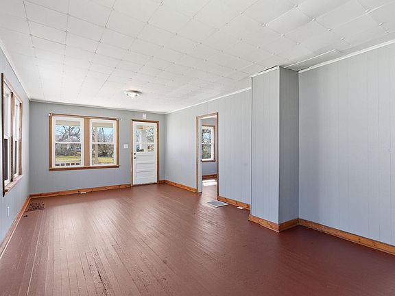 4th image of 1335 W Elm Street