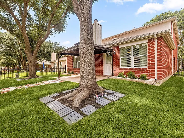 10230 E Summit Canyon Dr — Photo 28