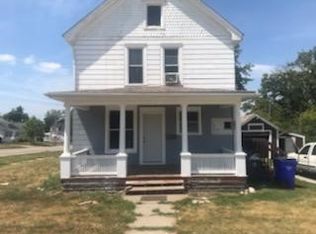 3402 C Ave NE, Cedar Rapids, IA 52402