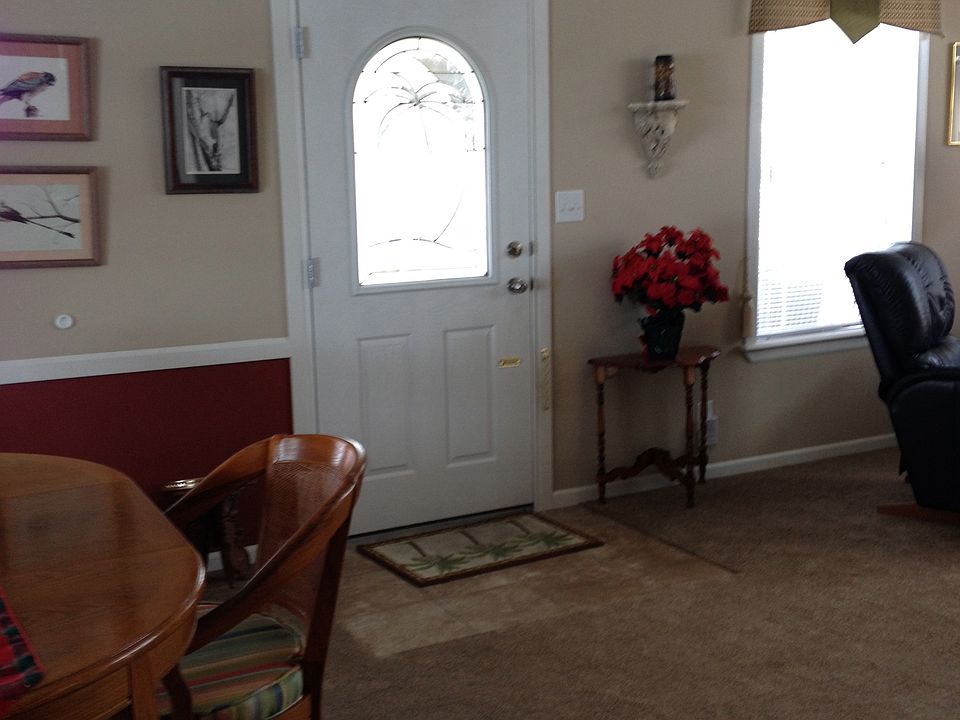 1st image of 405 Longwood Dr