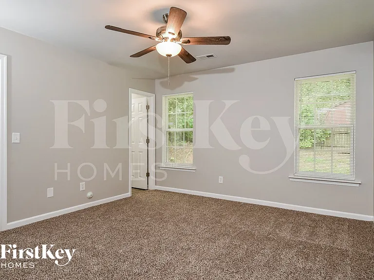 3629 Sherbourne Ln — Photo 8