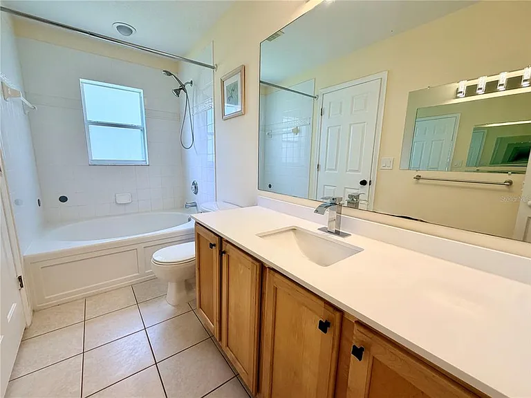 7838 Carriage Pointe Dr — Photo 25