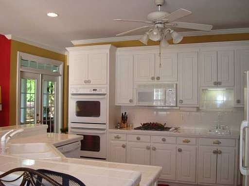 4th image of 855 Carriage Lake Dr