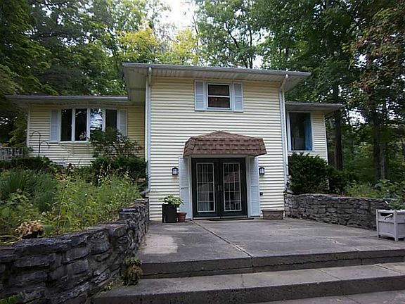 2nd image of 1201 W Country Club Dr
