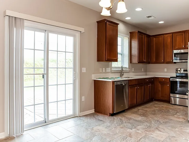 912 Old Forester Ln — Photo 6