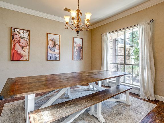 5th image of 43 Crown Rd