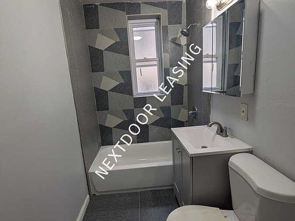 3rd image of 122 Wade St #1M