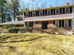 10 Knollwood Dr, Dover, MA 02030