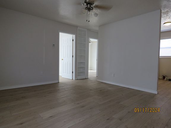 3rd image of 1622 S Avenue I