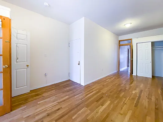 Rented by Compass | media 20