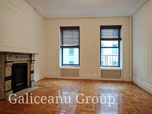 Rented by Lexington Real Estate Group | media 22