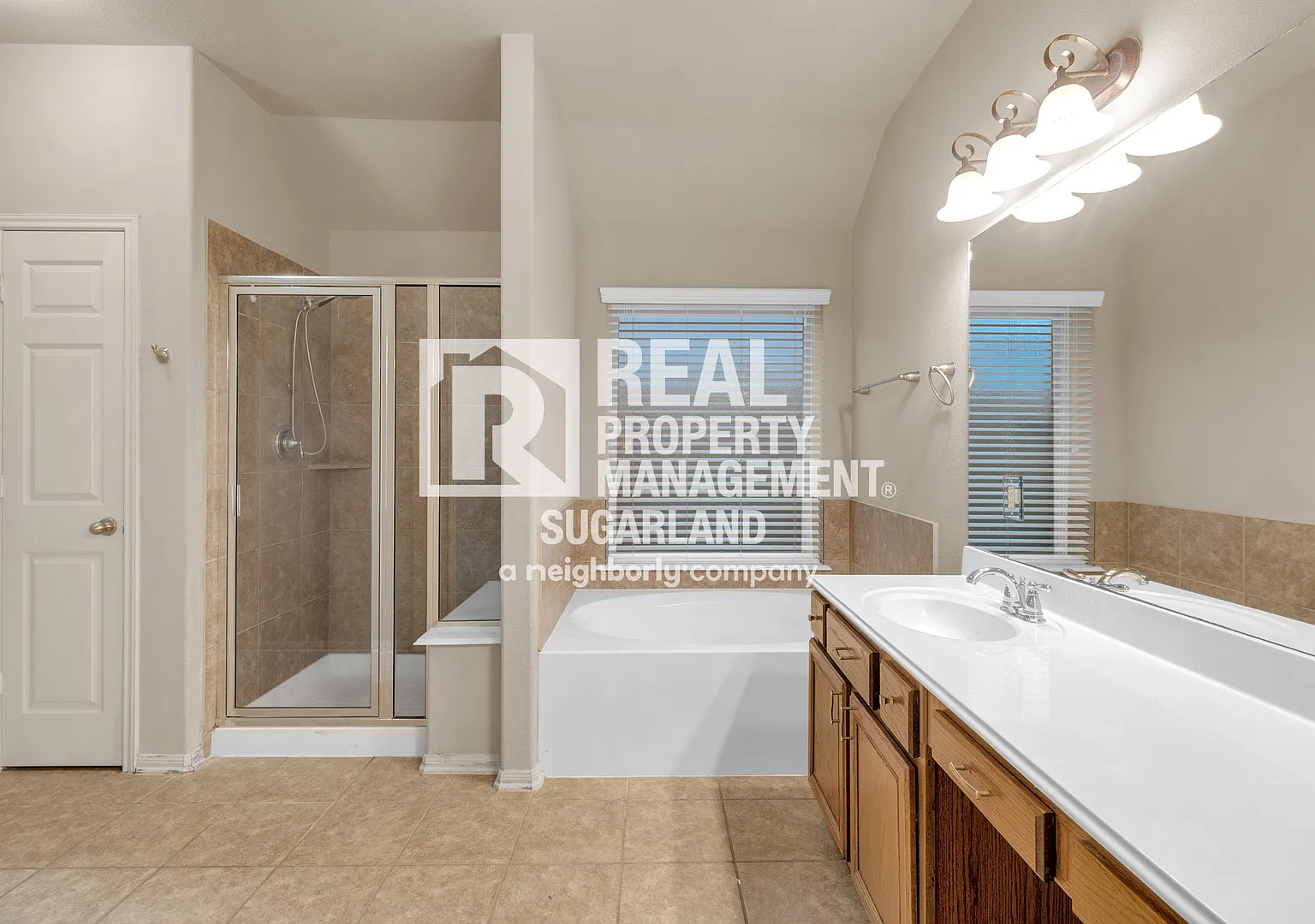Charming One-Story Home in Riverstone Missouri City, TX — Photo 4