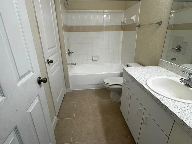 17108 Carrington Park Dr #723 — Photo 8