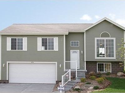 21007 Paradise Dr, Gretna, NE, 68028