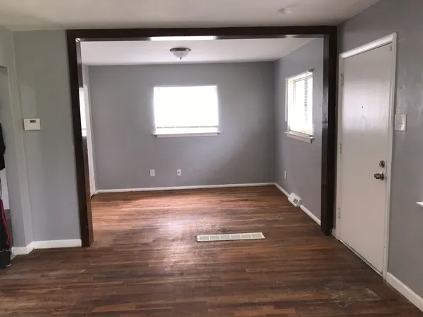 9112 Huiskamp Ave, Saint Louis, MO 63136