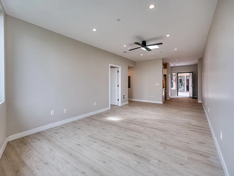 4202 Telegraph Ave #302 — Photo 11