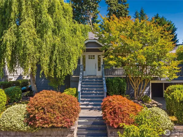 2568 28th Avenue W, Seattle, WA 98199