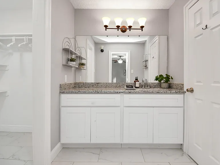 21722 Forest Glade Dr — Photo 18