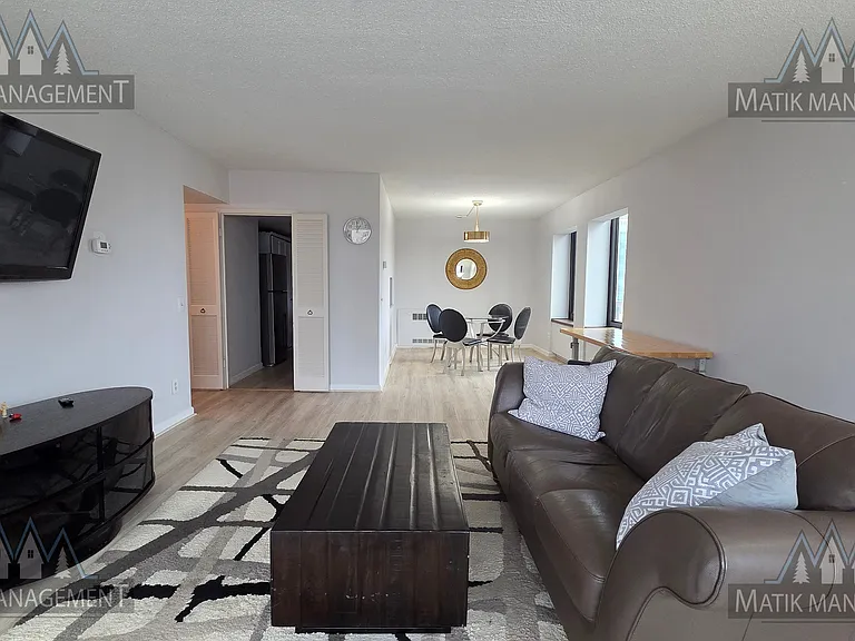 207 5th Ave SW #208 — Photo 22