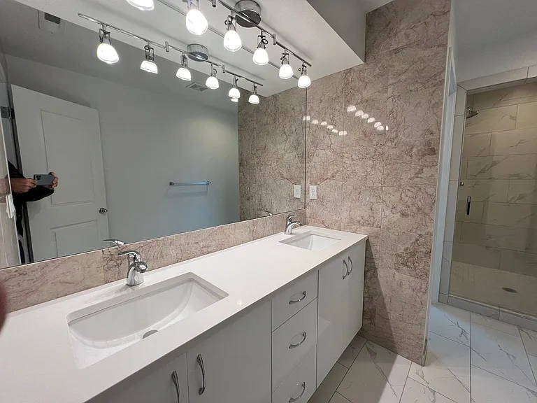 3115 Lewis Ave — Photo 10