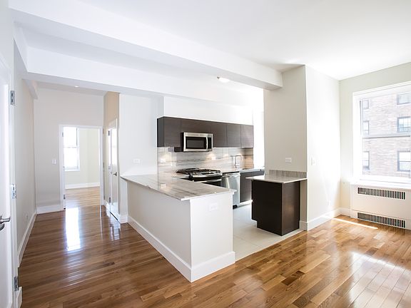 3rd image of 20 Park Ave #12G