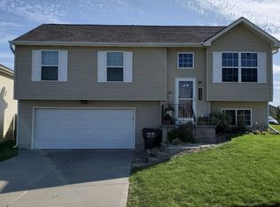 19429 X St, Omaha, NE 68135