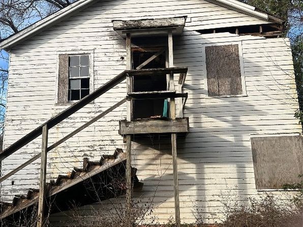 montgomery-alabama-120588420 picture