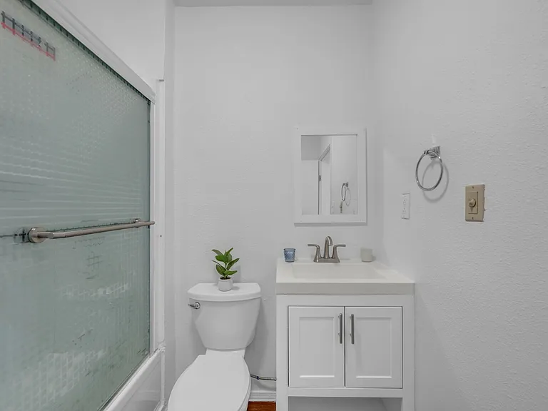 2602 6th Ave #2 — Photo 9