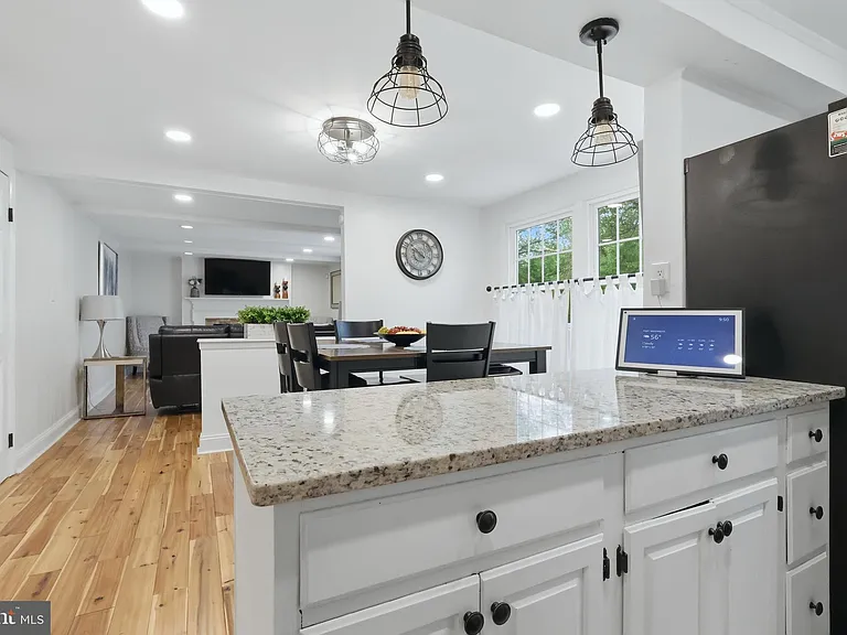12821 Asbury Dr — Photo 4