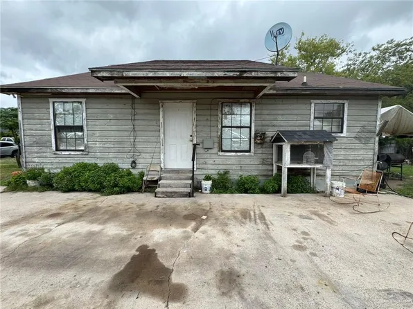 2733 Hawk St, Roma, TX 78584